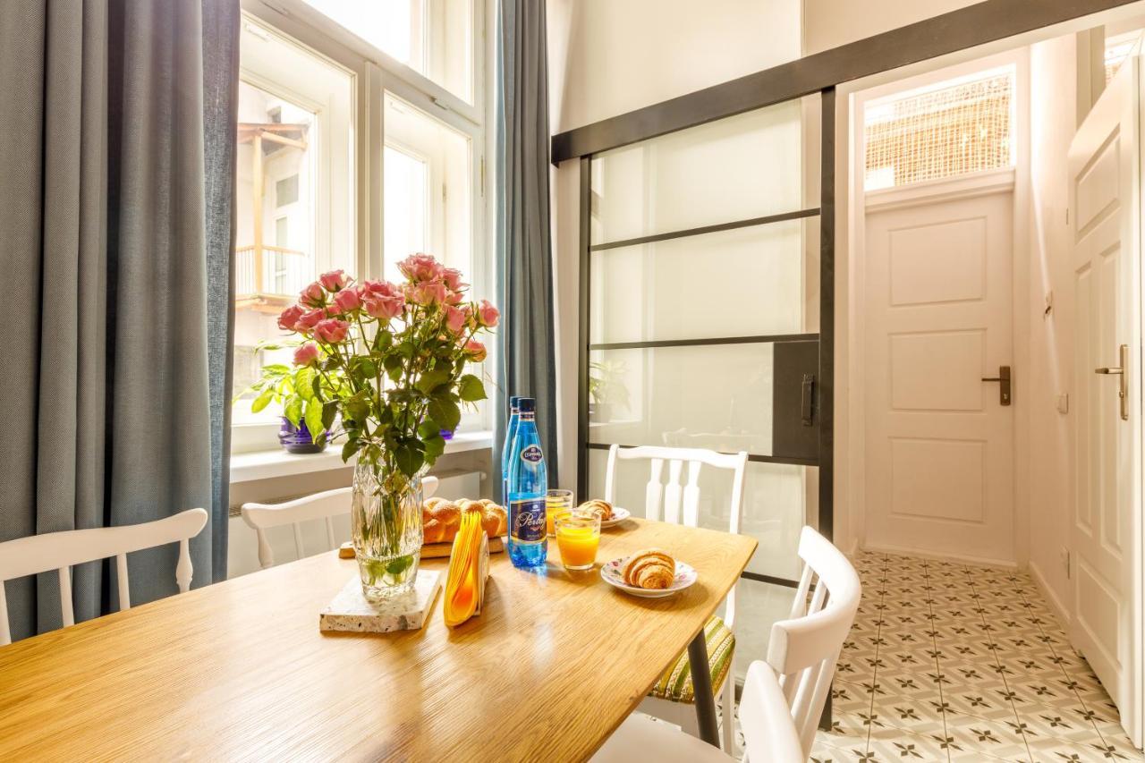 Das Hostel Краков Экстерьер фото