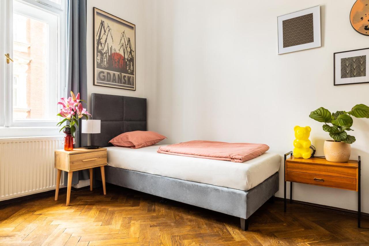 Das Hostel Краков Экстерьер фото